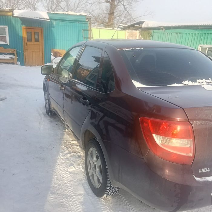 Продам машину лада гранта