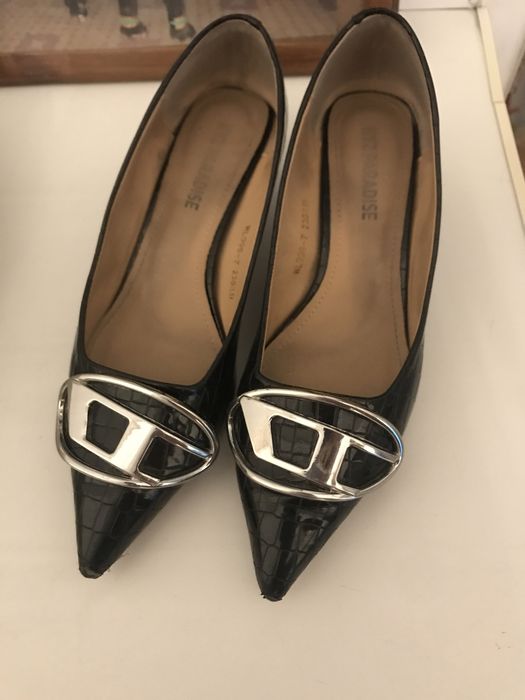 Продам женские туфли