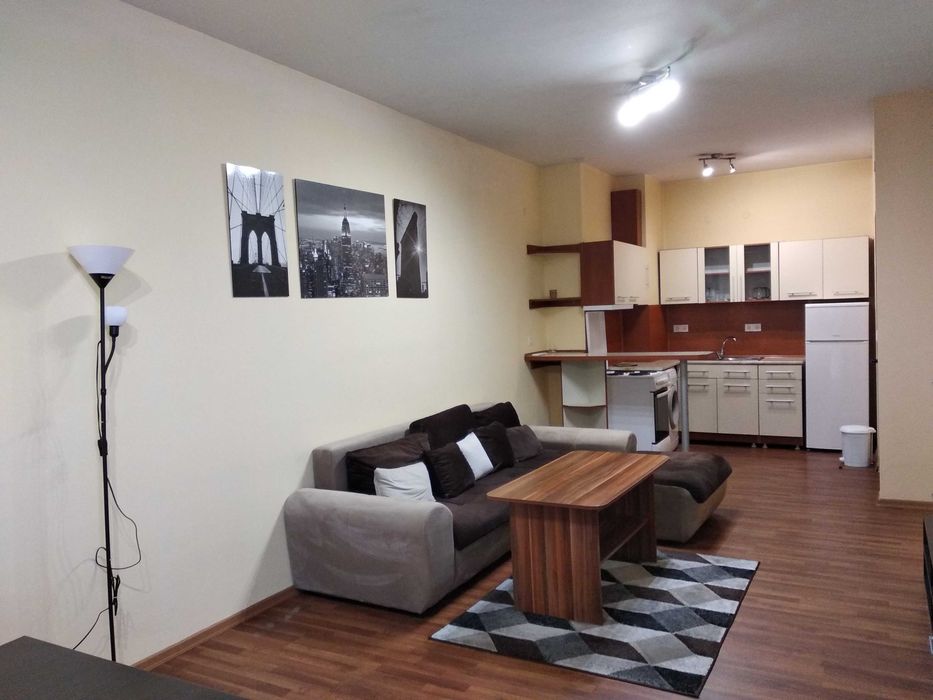 Дава се под наем Двустаен апартамент в София, Люлин - център - 75 кв.м за 530 € - Снимка #1