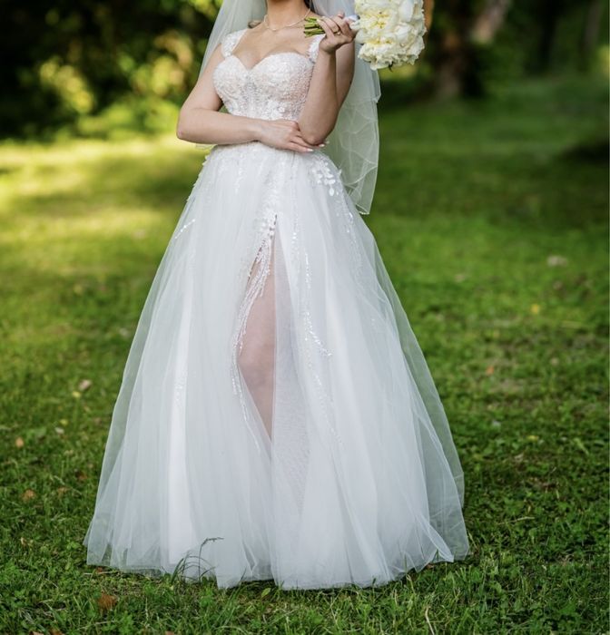 Vand rochie de mireasa