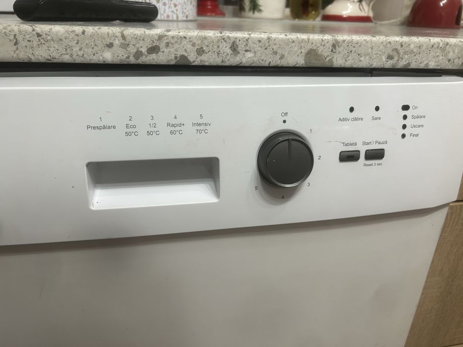 masina de spalat vase arctic