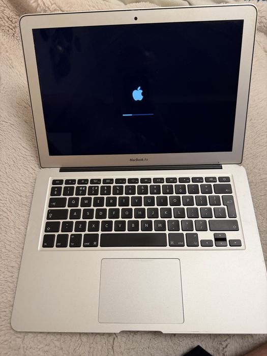 Macbook Air 13 inch 2014