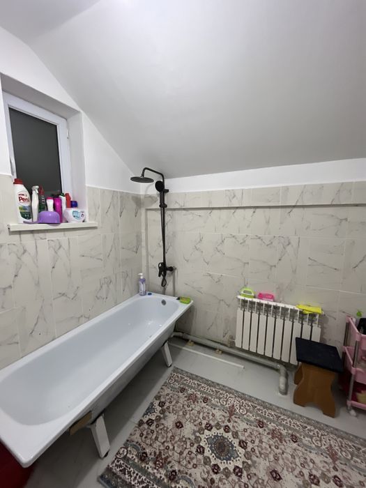 Подселениеге қыз керек! (70мың+комуслуга)