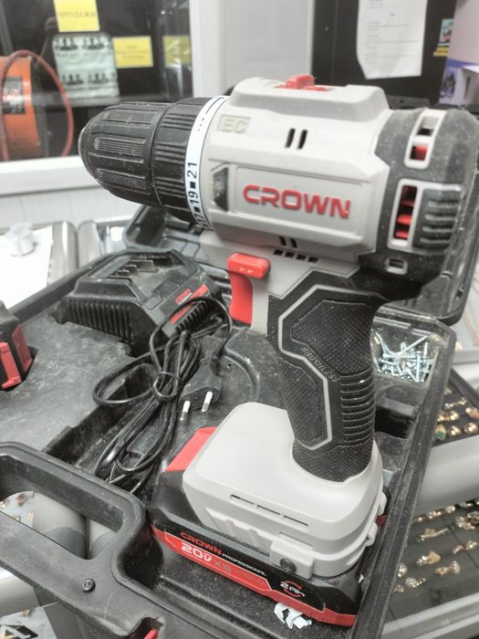 Шуруповёрт Crown ct21104