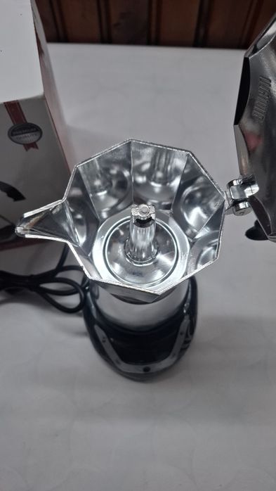 Електрическа кафе машина Bialetti Moka Timer (365 W, сребриста)