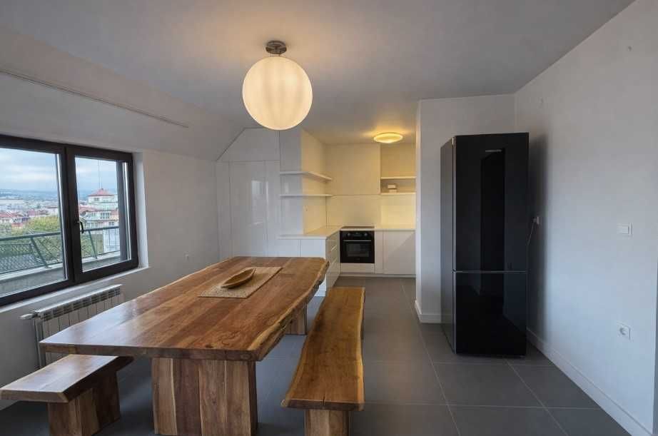 Дава се под наем Четиристаен апартамент в София, Стрелбище - 220 кв.м за 1395.36 € - Снимка #2