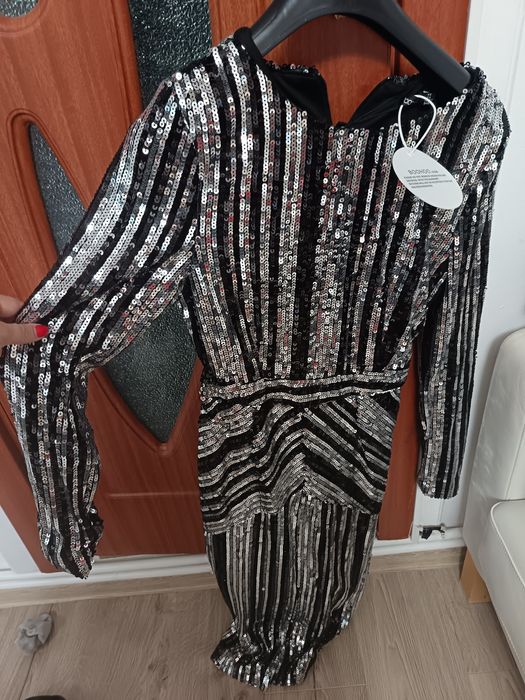 Rochie superbă noua cu eticheta.