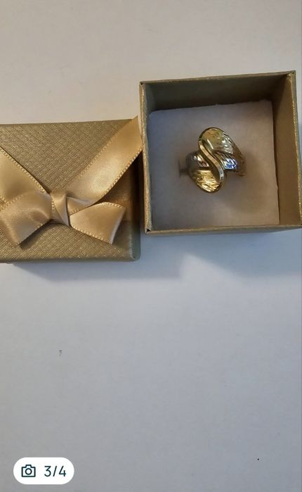 Дамски Златен Пръстен.