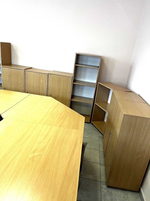 Бюра и офис обзавеждане