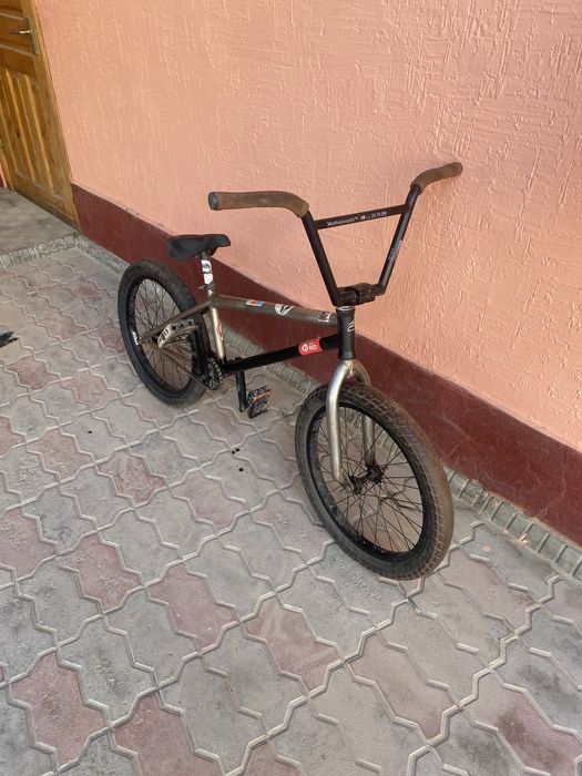 Трюковый велосипед БМХ