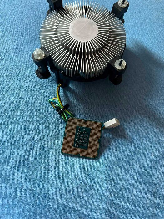 Процесор Intel Xeon E3-1225v3 + оригинално охлаждане Intel