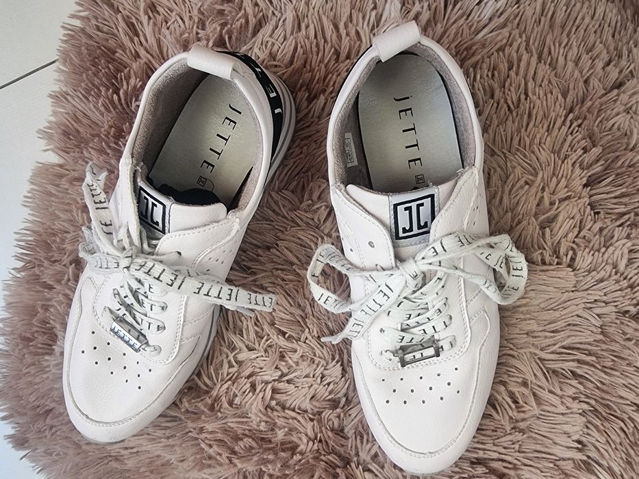 Swiss *JETTE оригинални сникърси 38 номер