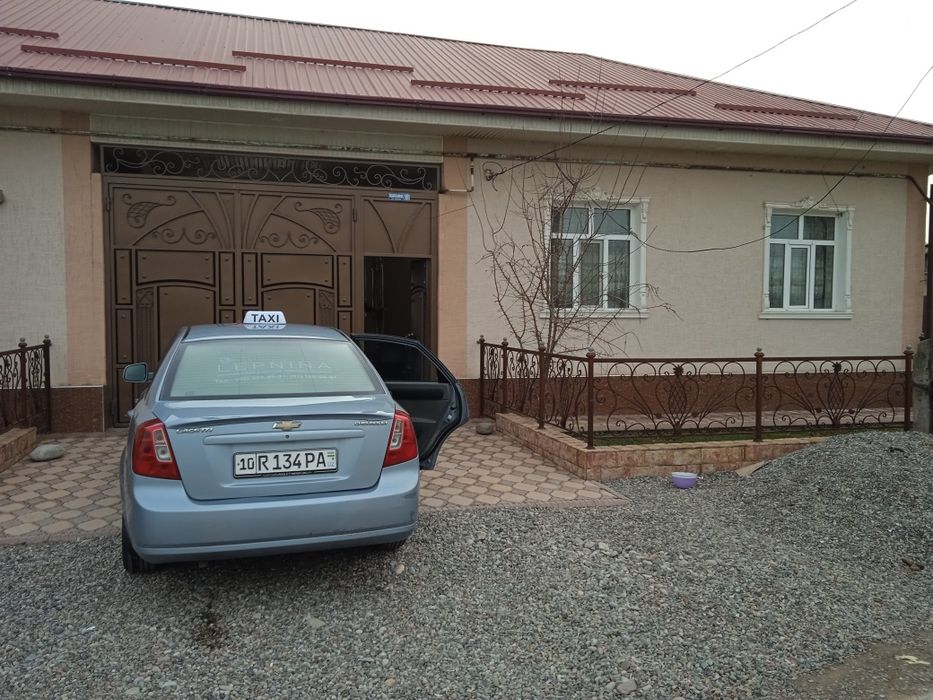 Продается дом в янгибазаре