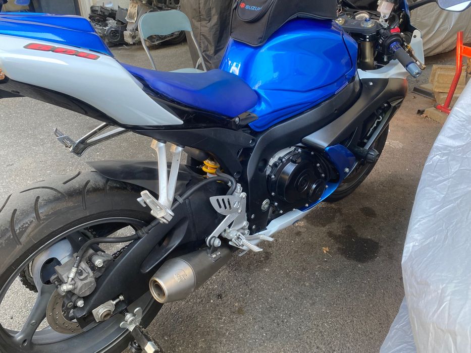 SUZUKI Gsxr 600 K8 - rulaj 14200 km/inmatriculata