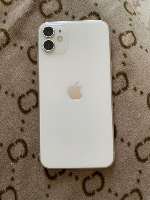 Айфон 11 в хорошем сост