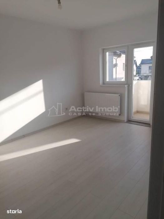 VANZARE - CASA SAU SPATIU COMERCIAL - Locuinta si sau Afacere - Vila