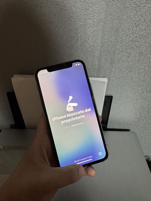 Iphone 11 pro,заблокированный