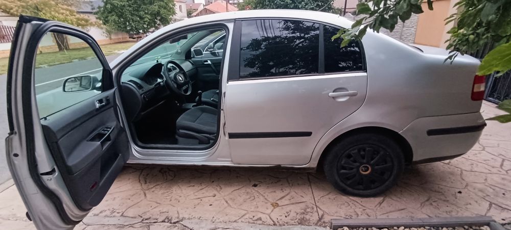 VOLKSWAGEN Polo 0 — imagine 3