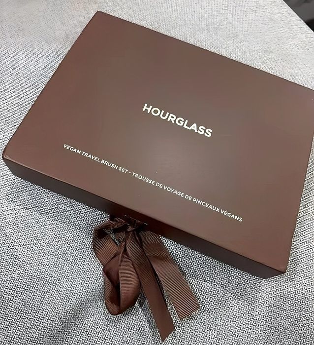 Сет четки за грим Hourglass