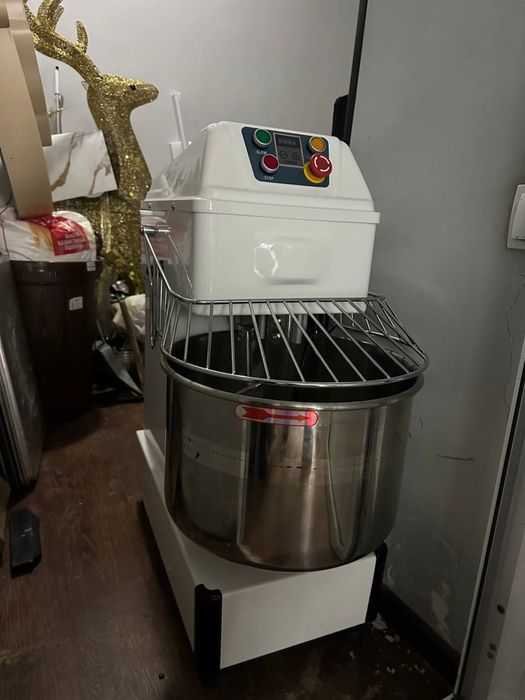 Тесто мишалка сотилади