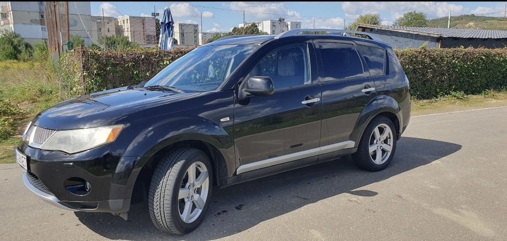 Vand Mitsubishi Outlander 2009