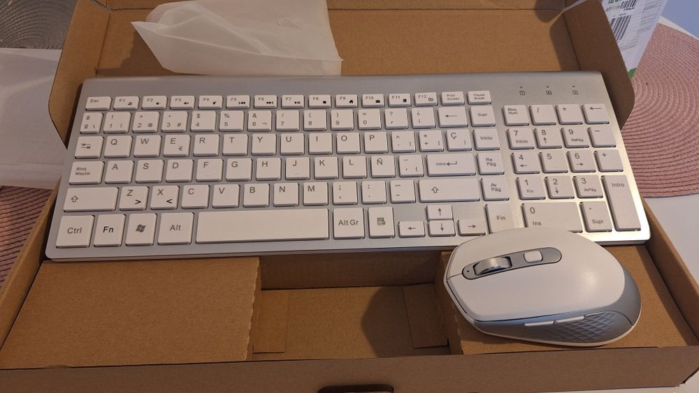 Set tastatură și mouse wireless AZERTY