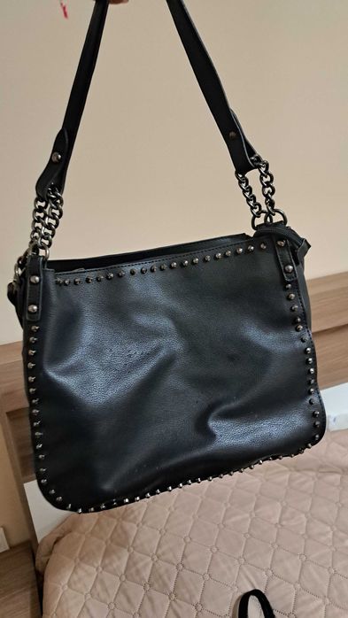 Две дамски чанти