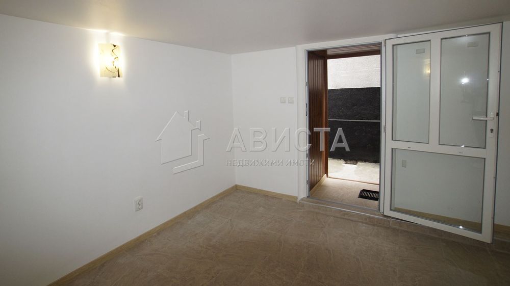 Продава се Заведение в София, Център - 41 кв.м за 2120 €/кв.м - Снимка #1