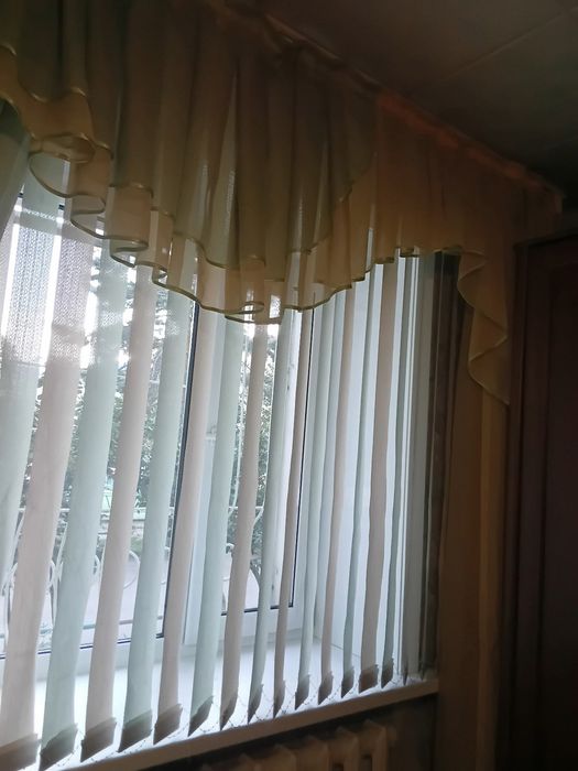 Продам шторы  в отличном состоянии