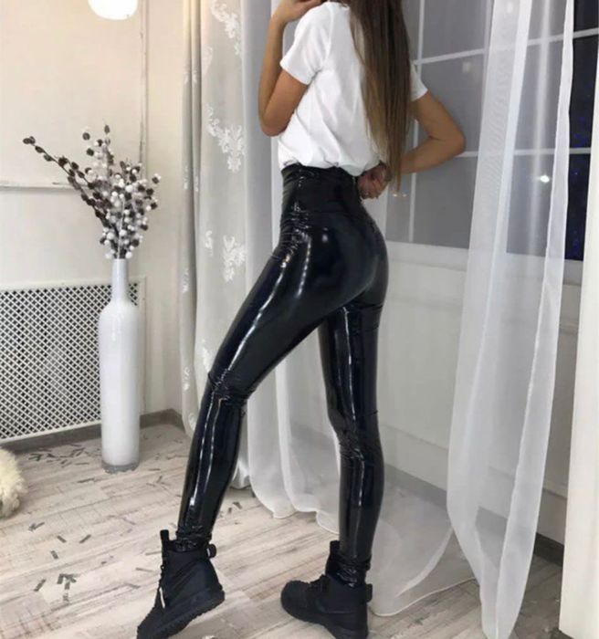 Colanți Push-Up | Lycra, Piele, Corset, Scurți/Lungi – Diverse Modele