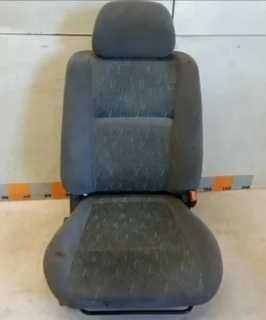 Сиденье на Ниссан Р 10