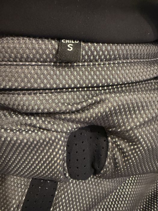 Vand Vesta FreeJump Airbag Technology marimea S copil,folosita 10 luni