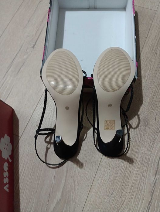 Нови сандали от България и Италия