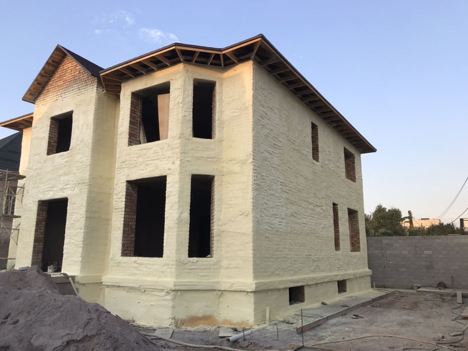 Утепление кровли, крыш, пеной (ППУ) пенополиуретан на проф. оборуд ...