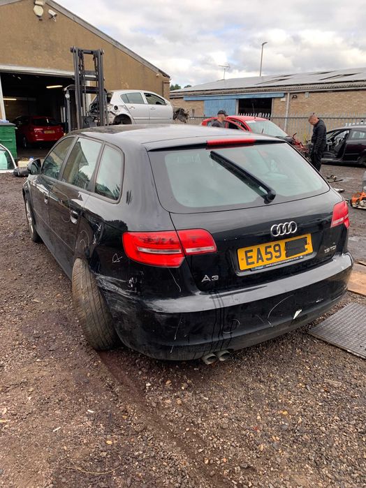 Fata completa/dezmembrari Audi A3 8P 1.9 tdi BLS