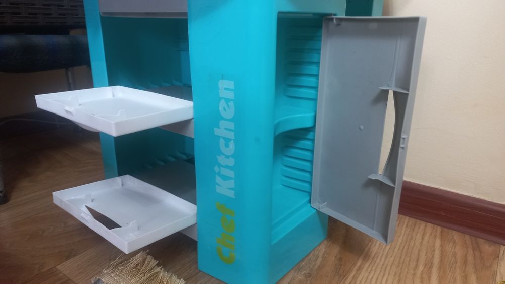 Продам б/у. Кухня детская