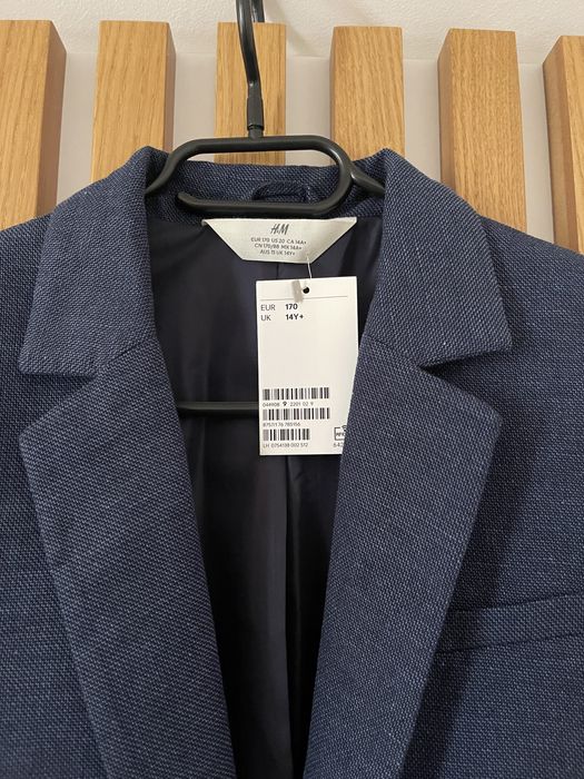 Нов костюм H&M за момче