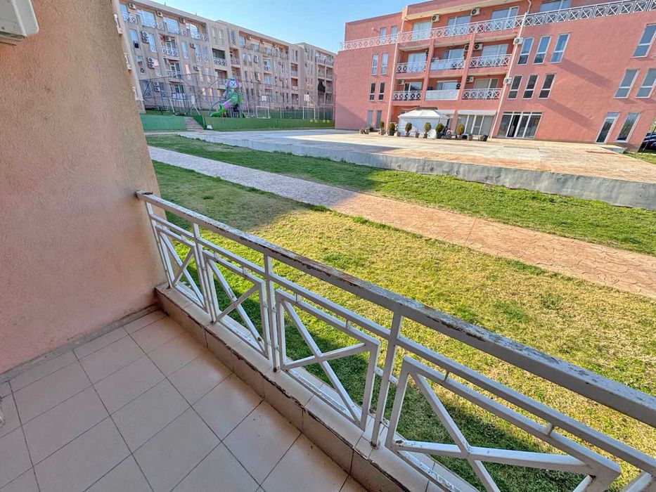 Продава се Тристаен апартамент в к.к. Слънчев бряг - 70 кв.м за 922 €/кв.м - Снимка #12
