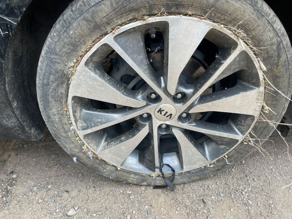 Продам диски на kia K5