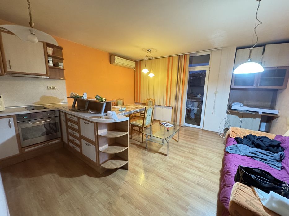 Продава се Двустаен апартамент в Велико Търново, Колю Фичето - 63 кв.м за 1159 €/кв.м - Снимка #1