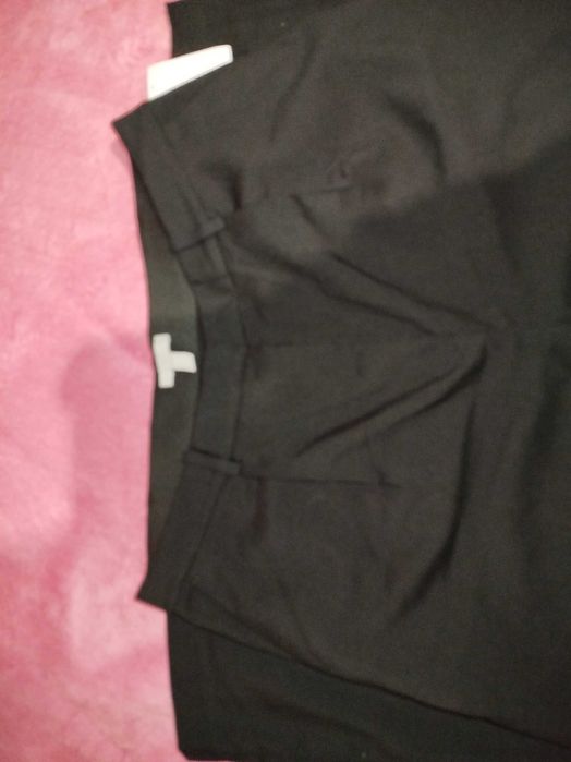 Черен дамски прав панталон чисто нов с етикет