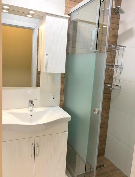 Дава се под наем Двустаен апартамент в Пловдив, Център - 65 кв.м за 459 € - Снимка #5