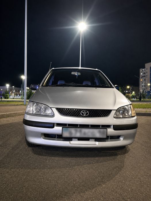 Продам машину toyota spacio 1999