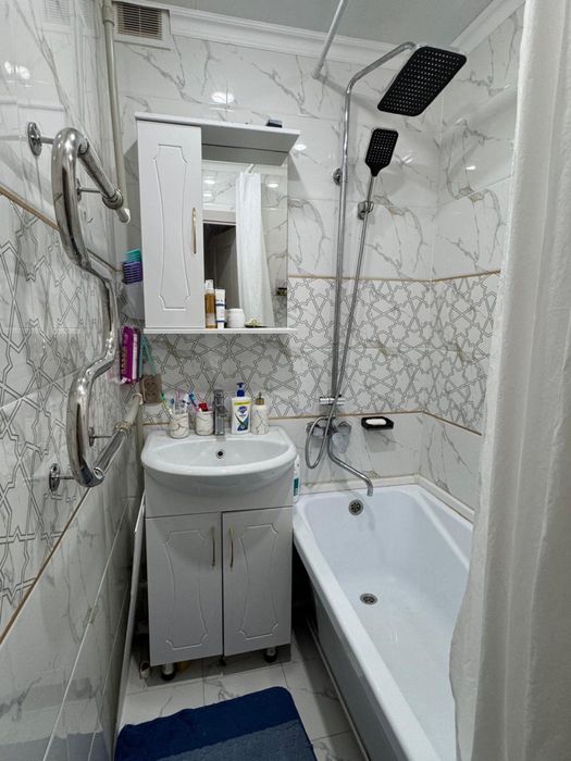 Продам 4х комнатную квартиру