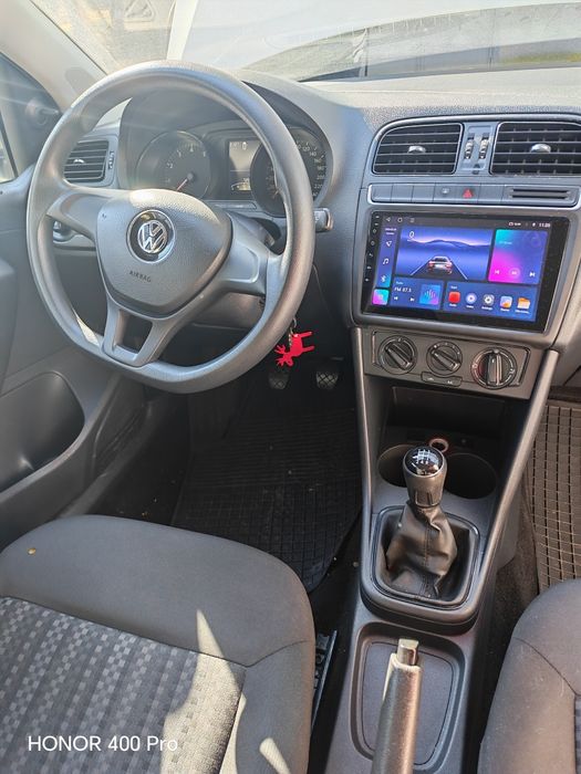 Vand  Volkswagen Polo 2015