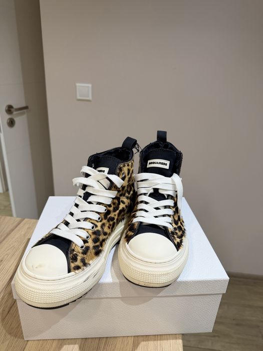 Dsquared кецове 37 номер