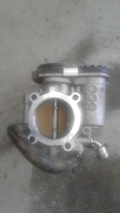 дроселний заслонка трекер 1  Орландо 1.8л