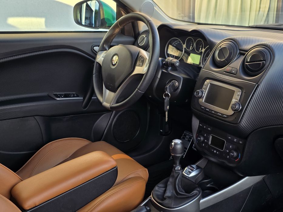 Alfa Romeo / Piele / Navi