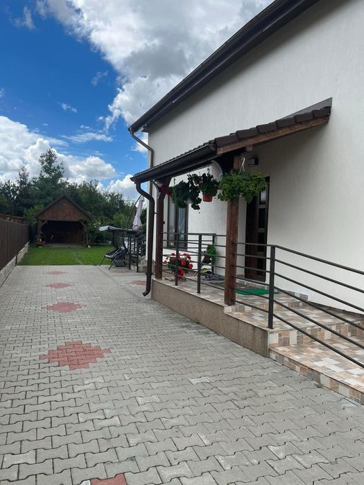 Casa duplex de vanzare