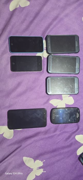 Lot telefoane de vanzare